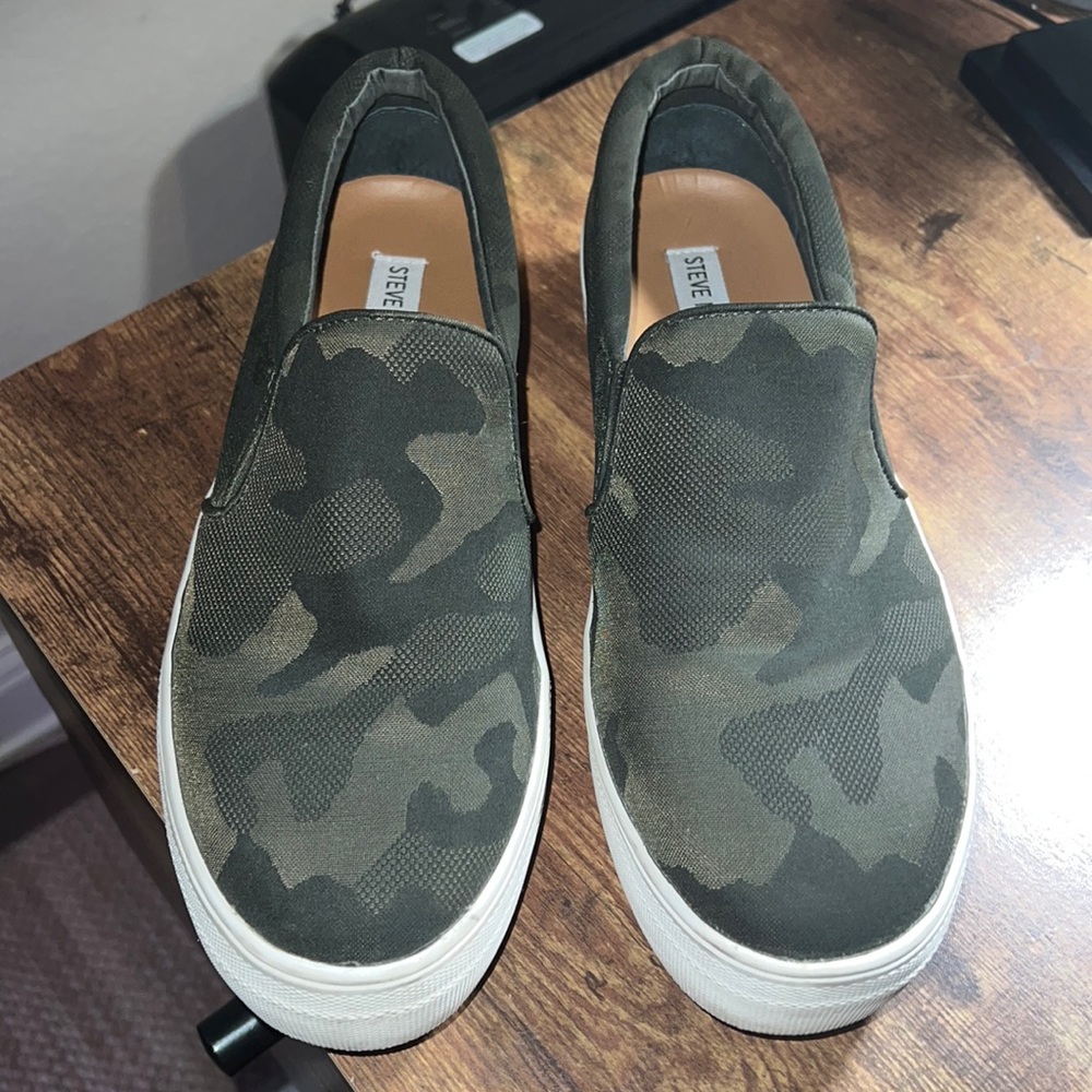 Steve Madden Gills Slip On Shoe 10M